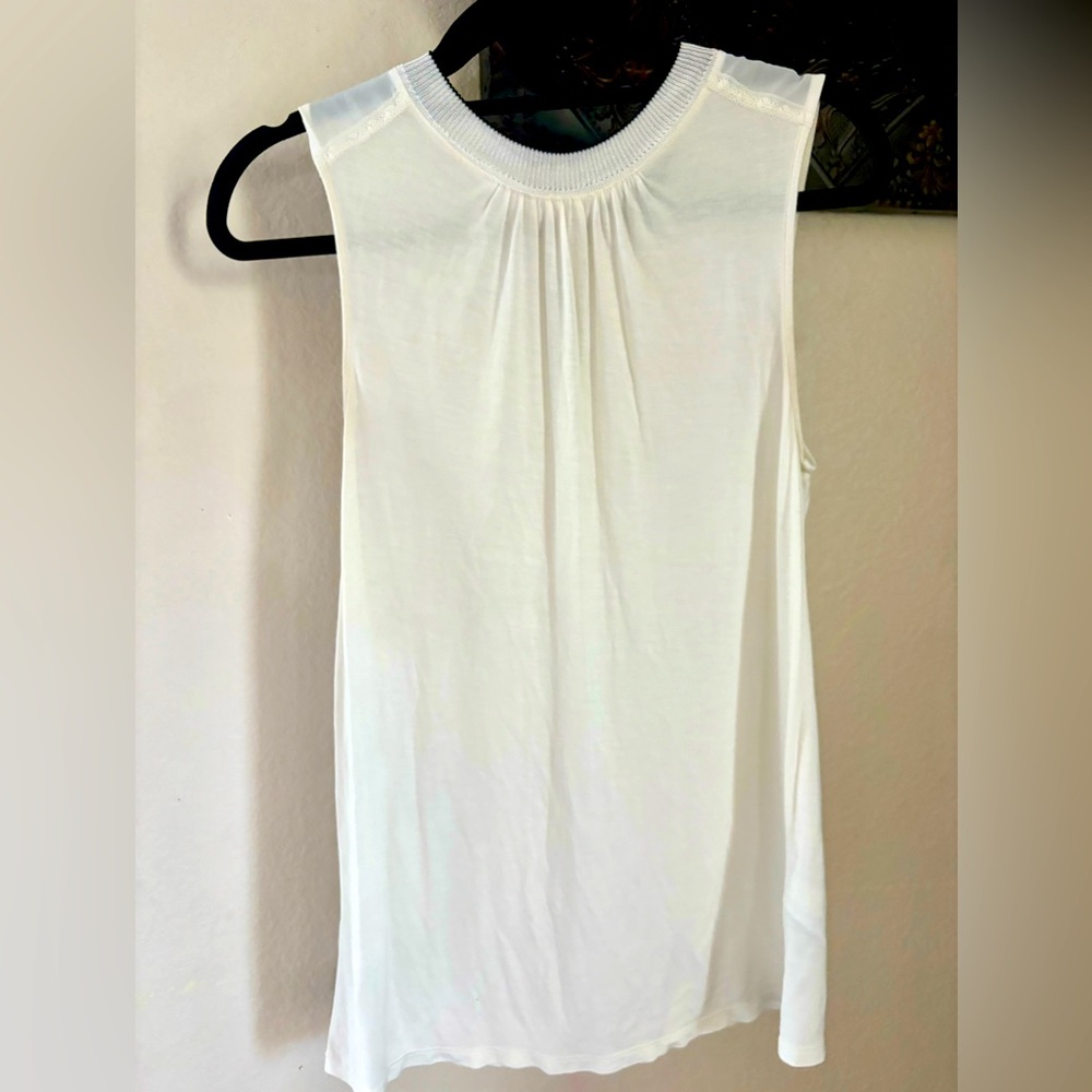 Banana republic tank white 100%modal medium
